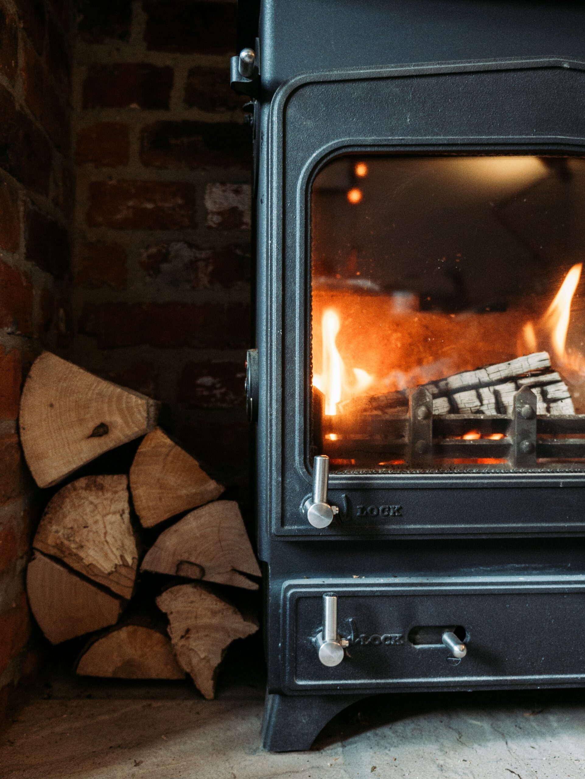 Baby, it's cold outside: how to save energy and keep warm this winter